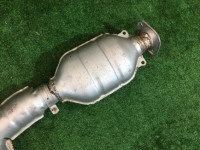 Средняя часть глушителя SUBARU LEGACY B4 OEM 44200AE050 BE9 BH9 2001 EJ254