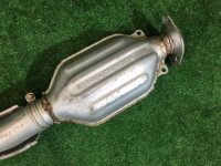 Средняя часть глушителя SUBARU LEGACY B4 OEM 44200AE050 BE9 BH9 2001 EJ254