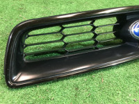 Решетка радиатора SUBARU LEGACY OEM 91121AE410 BHE BH9 BH5 2002 silver 01G