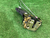 กลอนล็อกประตูหลังขวา SUBARU LANCASTER OEM 61035AE000 BH9 1998 green 8K4