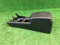 Бардачок подлокотник SUBARU LEGACY OEM 92114AG120JC, 92113AG050JC, 66150AG010JC, 66150AG070JC BP5 BL5 BLE BPE BP9 2006 silver 39D