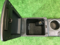 Бардачок подлокотник SUBARU LEGACY OEM 92114AG120JC, 92113AG050JC, 66150AG010JC, 66150AG070JC BP5 BL5 BLE BPE BP9 2006 silver 39D