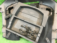 Tapizado del maletero SUBARU LEGACY OEM 95066AG010JC, 95067AG032JC, 95067AG022JC, 95065AG100JC, 95073AG000JC BP5 BP9 BPE 2006 silver 39D