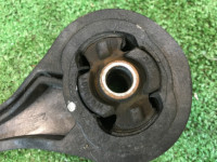 ยางแท่นเกียร์ตัวบน SUBARU LEGACY OEM 41040FE000 BP5 BL5 2006 EJ20X