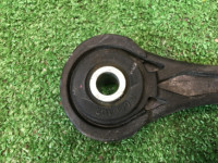 ยางแท่นเกียร์ตัวบน SUBARU LEGACY OEM 41040FE000 BP5 BL5 2006 EJ20X
