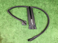 Уплотнитель дверей правый 63521AG000 SUBARU LEGACY
