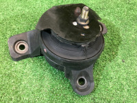 Подушки двигателя 41022AE100, 41022AE110 SUBARU LEGACY B4
