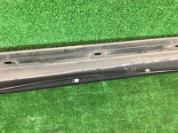 Faldón derecho SUBARU LEGACY B4 OEM 96051AE010VO BEE BE9 BE5 2002 black 18L,15K