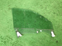 Cristal de la puerta delantera izquierda SUBARU LEGACY B4 OEM 61011AE030 BEE BE9 BE5 2002