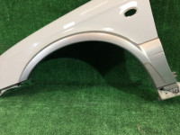 Aleta delantera izquierda SUBARU LANCASTER OEM 57120AE031 BHE BH9 2000 Beige 8L5