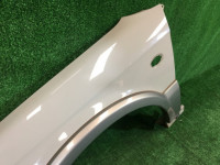 Aleta delantera izquierda SUBARU LANCASTER OEM 57120AE031 BHE BH9 2000 Beige 8L5