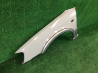 Aleta delantera izquierda SUBARU LANCASTER OEM 57120AE031 BHE BH9 2000 Beige 8L5
