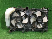 Engine radiator МКПП SUBARU LEGACY OEM 45111AE031 BH5 BE5 1999 EJ208