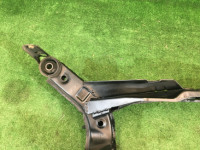Travesaño trasero SUBARU LANCASTER OEM 20152AE001 BH9 BH5 BHE BE5 BE9 BEE 2001 EJ254