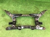 Travesaño trasero SUBARU LANCASTER OEM 20152AE001 BH9 BH5 BHE BE5 BE9 BEE 2001 EJ254