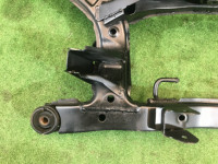 Travesaño trasero SUBARU LANCASTER OEM 20152AE001 BH9 BH5 BHE BE5 BE9 BEE 2001 EJ254