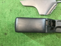 手套箱与扶手 SUBARU LANCASTER OEM 92111AE010AC, 66150AE020ML, 92132AE000ML BH9 BH5 BHE BE5 BE9 BEE 2001 grey 1U2
