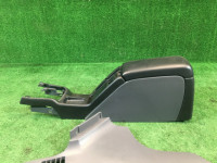 手套箱与扶手 SUBARU LANCASTER OEM 92111AE010AC, 66150AE020ML, 92132AE000ML BH9 BH5 BHE BE5 BE9 BEE 2001 grey 1U2