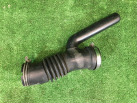 Патрубок воздушного фильтра SUBARU LANCASTER OEM 14457AA340 BH9 2001 EJ254