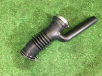Патрубок воздушного фильтра SUBARU LANCASTER OEM 14457AA340 BH9 2001 EJ254