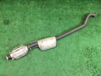 Средняя часть глушителя SUBARU LANCASTER OEM 44200AE050 BH9 BE9 2001 EJ254