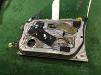 Puerta delantera derecha SUBARU LANCASTER OEM 60009AE040, 61011AE020, 91111AE040LG BHE BH9 2000 Beige 8L5