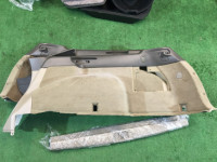 แผงบุห้องเก็บของท้าย SUBARU LANCASTER OEM 94047AE020AD, 94047AE030AD, 95066AE030GG, 95066AE020GG BHE BH9 BH5 2000 Beige 8L5