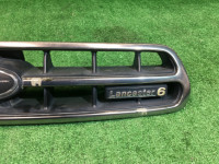 Решетка радиатора 2 SUBARU LANCASTER OEM 91121AE190 BHE BH9 2000 Beige 8L5