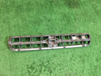 Решетка радиатора 2 SUBARU LANCASTER OEM 91121AE190 BHE BH9 2000 Beige 8L5