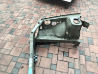 水箱框架 SUBARU LANCASTER OEM 53060AE001, 53020AE081, 53020AE091, 53040AE000, 53060AE051 BHE BH9 2000