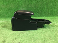 グローブボックス・アームレスト SUBARU LEGACY OEM 92111AG000JC BLE BPE BP5 BL5 BL9 BP9 2003 black 32J
