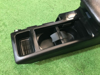 グローブボックス・アームレスト SUBARU LEGACY OEM 92111AG000JC BLE BPE BP5 BL5 BL9 BP9 2003 black 32J