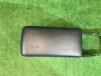 Бардачок подлокотник SUBARU LEGACY OEM 92111AE010ML, 66060AE190ML, 66060AE180ML BE9 BE5 BEE 2001 silver 01G