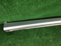 Faldón derecho SUBARU LEGACY OEM 96051AE000TG BE9 BE5 BEE BH5 BH9 2001 silver 01G