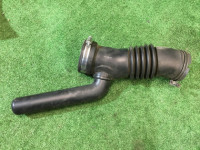 Патрубок воздушного фильтра SUBARU LEGACY OEM 14457AA330 BE9 BH9 2001 EJ254