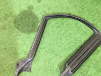 右车门密封条 SUBARU LEGACY OEM 63521AE000 BE9 BE5 BEE 2001 silver 01G