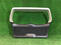 Обшивка пятой двери 94320AG000JC, 94310AG000OR, 94330AG000OR ,94330AG010OR SUBARU LEGACY