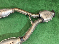 Выпускной коллектор Штаны SUBARU LANCASTER OEM 44101AE040, 44101AE050 BHE BEE 2000 EZ30