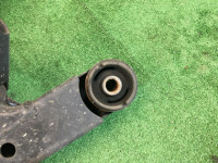 Travessa traseira SUBARU LANCASTER OEM 20152AE000 BHE BH9 BH5 BE5 BE9 BEE 1999 EJ254