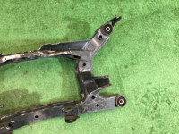Travessa traseira SUBARU LANCASTER OEM 20152AE000 BHE BH9 BH5 BE5 BE9 BEE 1999 EJ254