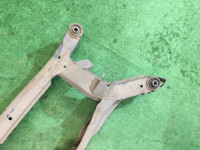 Travessa traseira SUBARU LANCASTER OEM 20152AE000 BHE BH9 BH5 BE5 BE9 BEE 1999 EJ254