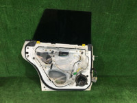 左后门 SUBARU LANCASTER OEM 60400AE270, 60400AE430, 91111AE070MF BH9 1999 white / grey 8K2