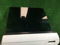 左后门 SUBARU LANCASTER OEM 60400AE270, 60400AE430, 91111AE070MF BH9 1999 white / grey 8K2