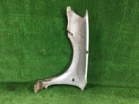 右フロントフェンダー SUBARU LANCASTER OEM 57120AE021, 91111AE000MF BHE BH9 1999 white / grey 8K2