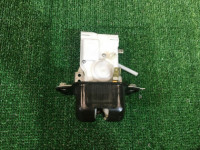 กลอนล็อกฝาท้าย SUBARU LEGACY OEM 63032AG001 BP5 BP9 BPE 2006 white pearl 37J