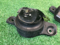 Soportes de motor SUBARU LEGACY OEM 41022AE001, 41022AE011 BH9  BH5 BE5 BE9 2001 EJ206