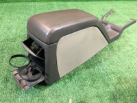 Glovebox and armrest кожа SUBARU LANCASTER OEM 92111AE030AD, 66150AE020DG, 92132AE000DG BH9 BHE BH5 1998 beige 8L5