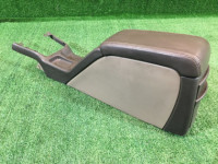 Glovebox and armrest кожа SUBARU LANCASTER OEM 92111AE030AD, 66150AE020DG, 92132AE000DG BH9 BHE BH5 1998 beige 8L5