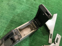 Glovebox and armrest кожа SUBARU LANCASTER OEM 92111AE030AD, 66150AE020DG, 92132AE000DG BH9 BHE BH5 1998 beige 8L5