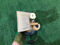 Fuel pump SUBARU LANCASTER OEM 42021AE000 BH9 BE9 BH5 BE5 1998 EJ254